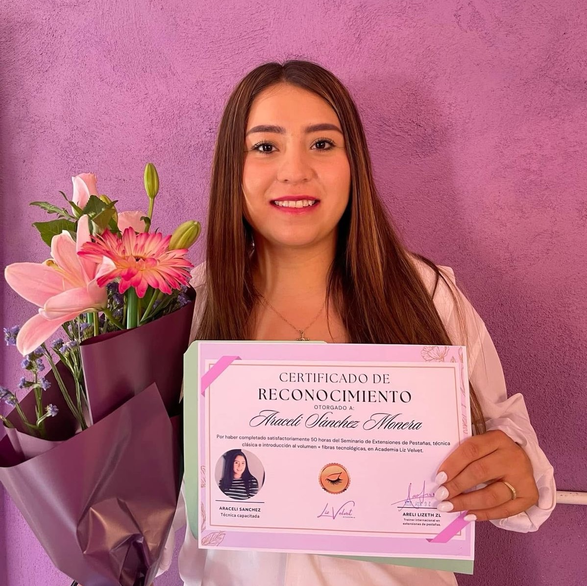Alumna certificada