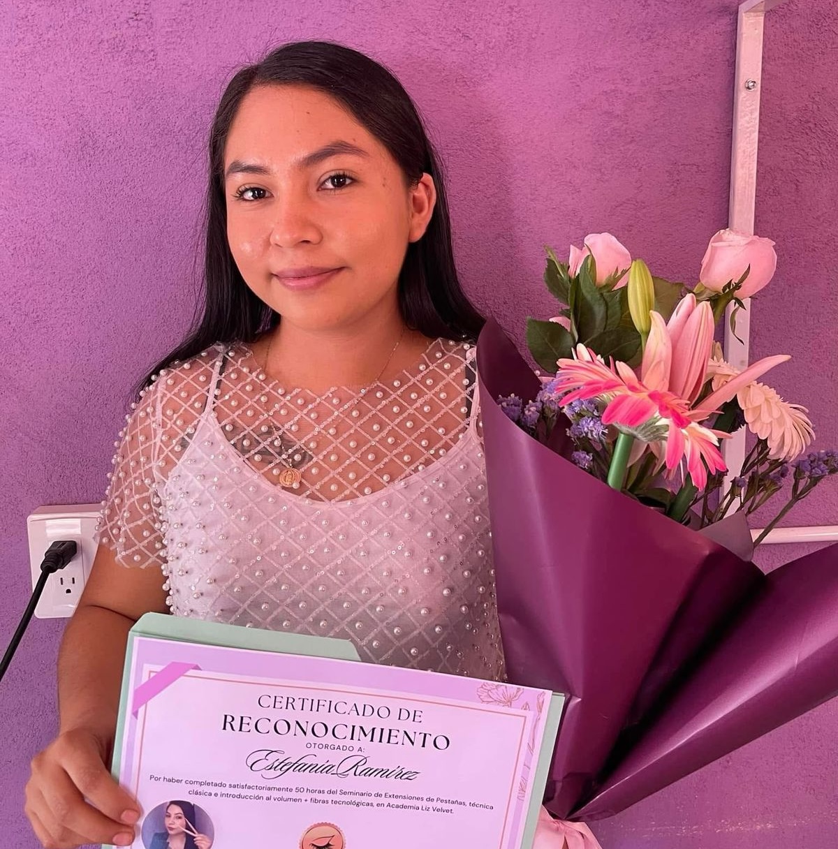 Alumna certificada