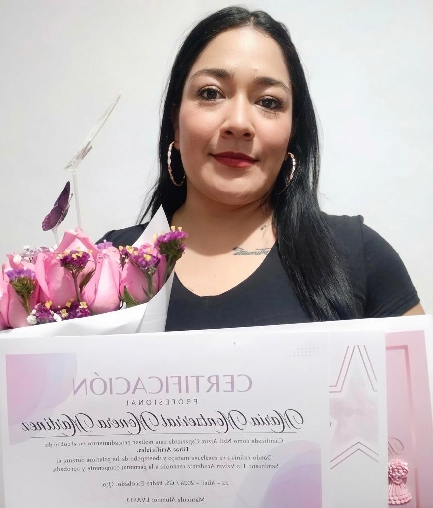 Alumna certificada